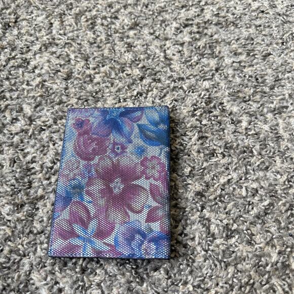 LODIS Embossed FLORAL Leather Bifold ID Holder Multicolor 5.5X X 4 in New - Picture 3 of 4